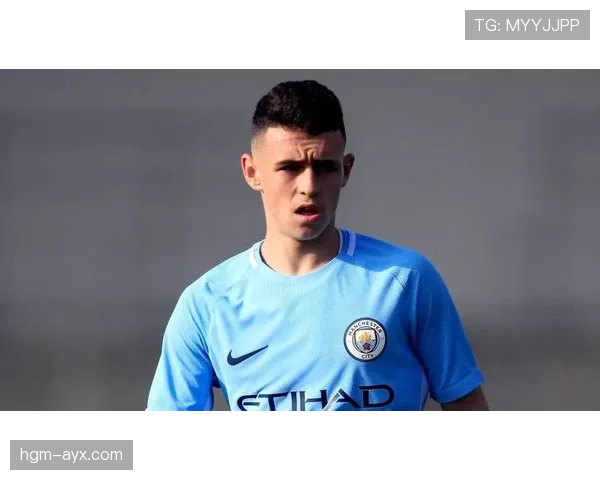 福登言传身教引领年轻队友,助力球队持续向好发展 福登言传身教引领年轻队友,助力球队持续向好发展